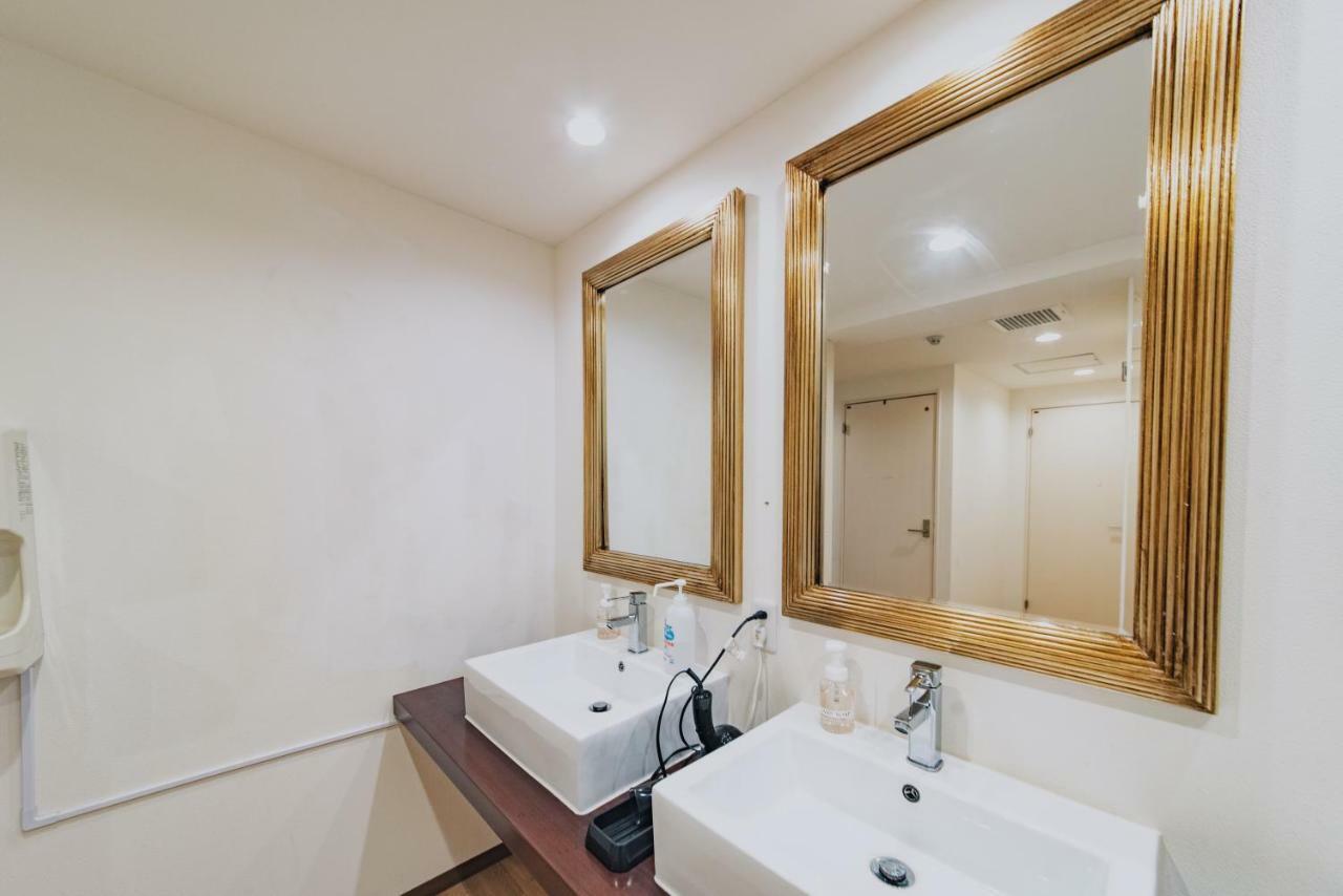 Ark Guest House Namba Osaka Buitenkant foto